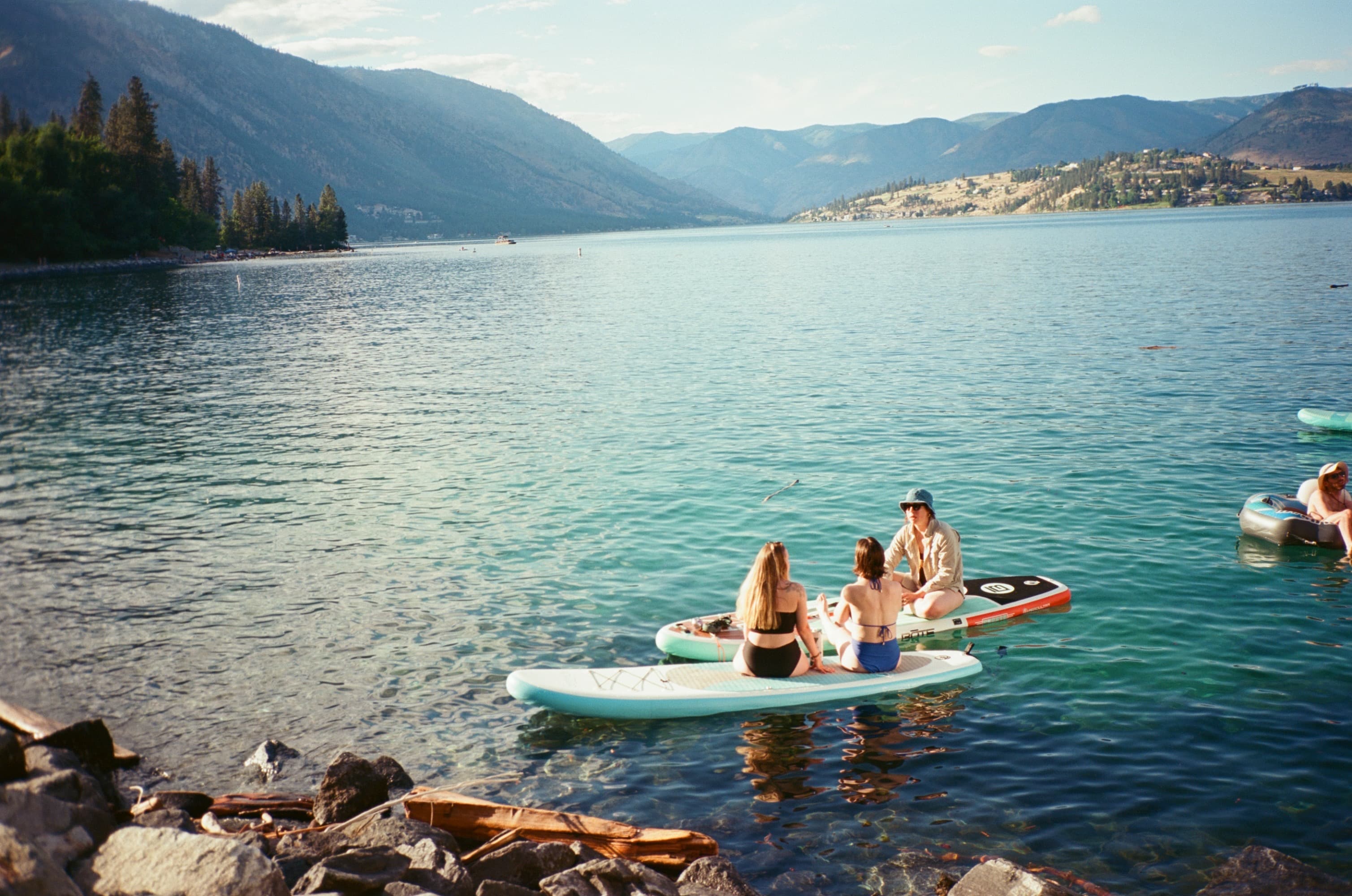 ektar100_contaxt2_lakechelan_0526_0526_021